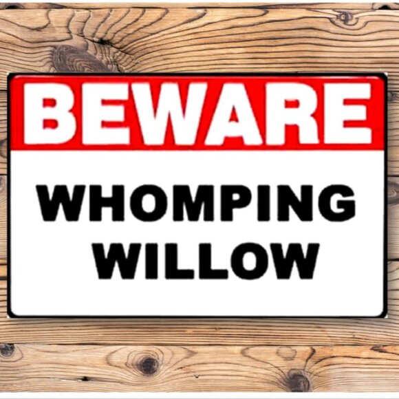 Harry Potter BEWARE WHOMPING WILLOW Refrigerator Locker Fridge Magnet - Picture 1 of 2